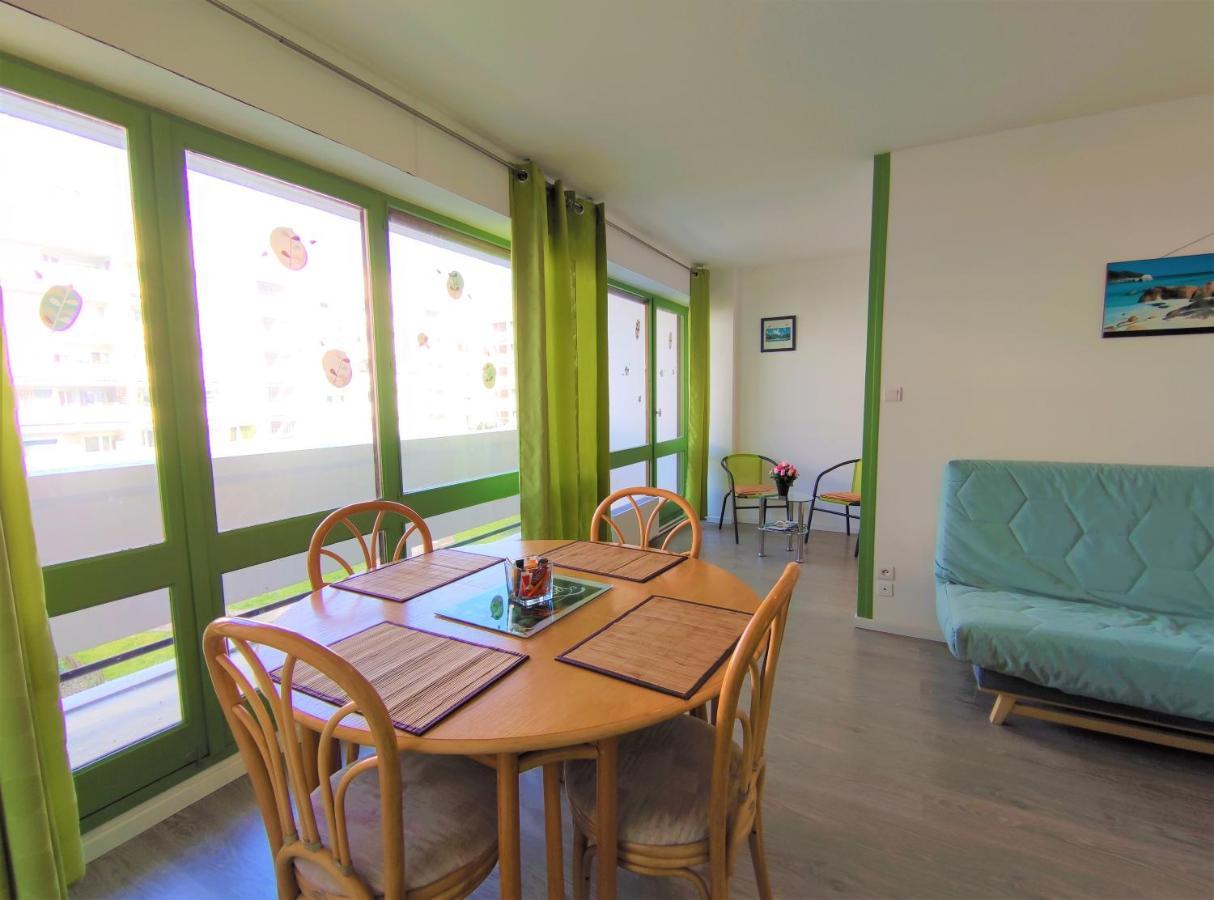 6 Appartements Et 4 Adresses A Mi-Chemin Entre Le Vieux Port Et L Ile De Re La Rochelle  Exterior foto
