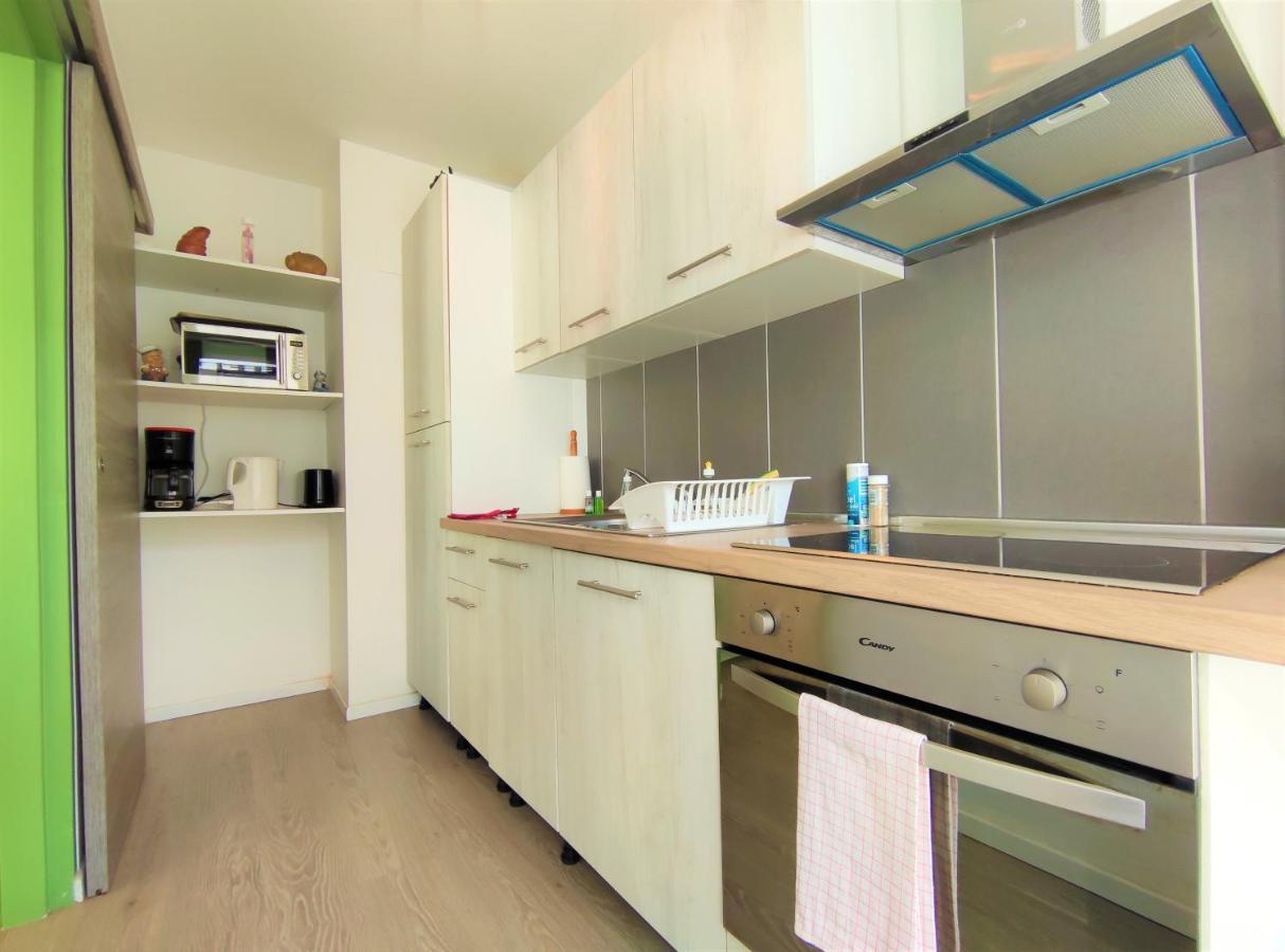 6 Appartements Et 4 Adresses A Mi-Chemin Entre Le Vieux Port Et L Ile De Re La Rochelle  Exterior foto