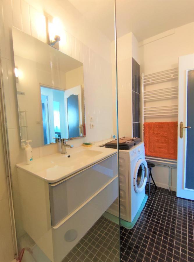 6 Appartements Et 4 Adresses A Mi-Chemin Entre Le Vieux Port Et L Ile De Re La Rochelle  Exterior foto
