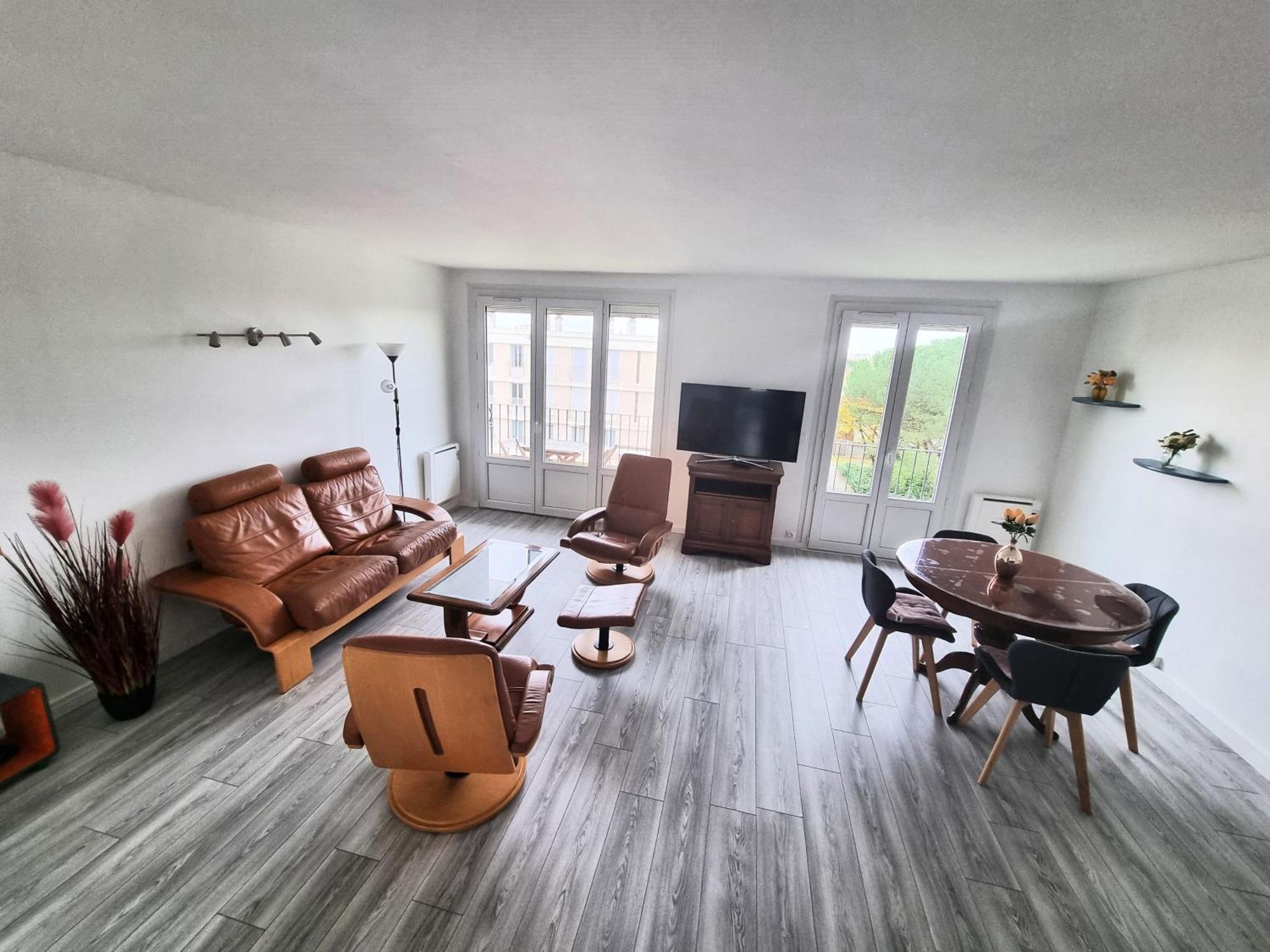 6 Appartements Et 4 Adresses A Mi-Chemin Entre Le Vieux Port Et L Ile De Re La Rochelle  Exterior foto